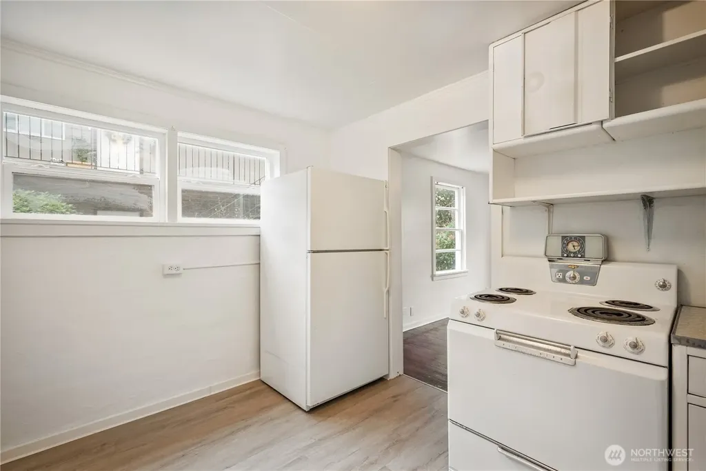 1158 10th Avenue Longview WA 98632