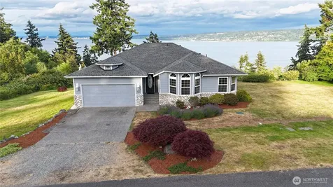 7023 Columbia Avenue Clinton WA 98236