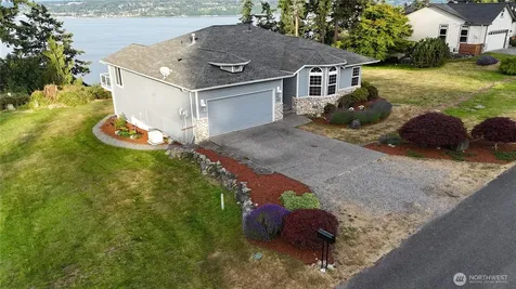 7023 Columbia Avenue Clinton WA 98236