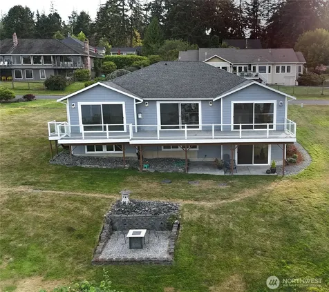 7023 Columbia Avenue Clinton WA 98236