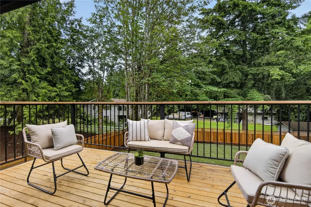 17409 NE 136th Street Redmond WA 98052
