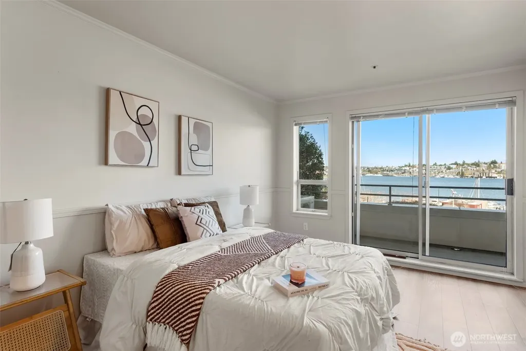 2400 8th Avenue N Seattle WA 98109