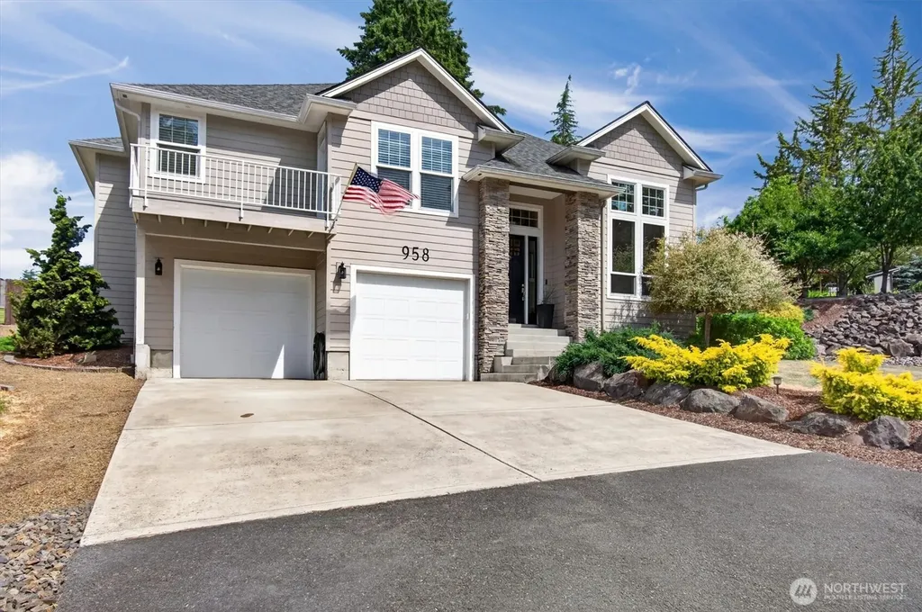 958 Cascade Drive Longview WA 98632