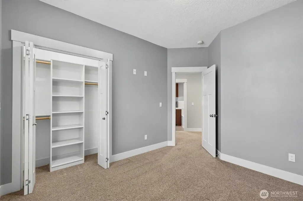 958 Cascade Drive Longview WA 98632
