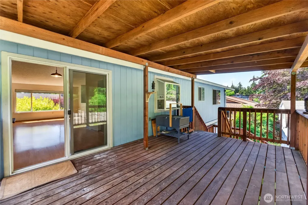 15305 19th Avenue Ct E Tacoma WA 98445