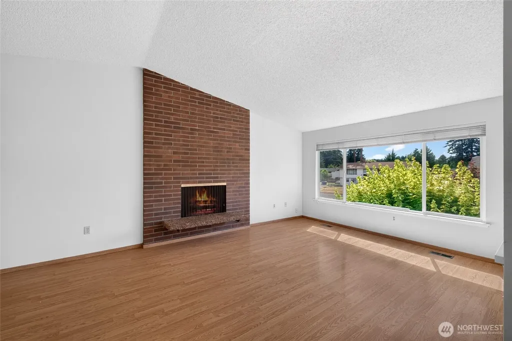 15305 19th Avenue Ct E Tacoma WA 98445