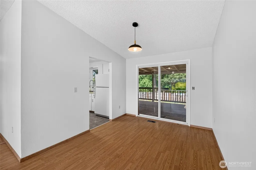 15305 19th Avenue Ct E Tacoma WA 98445