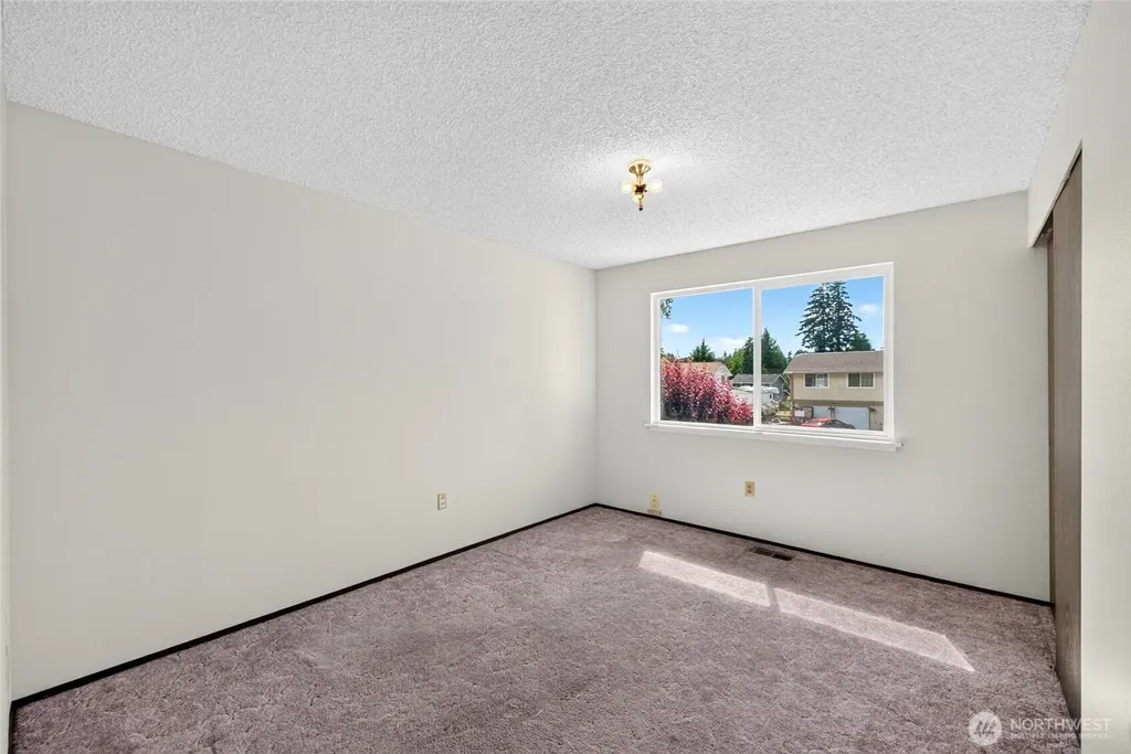 15305 19th Avenue Ct E Tacoma WA 98445