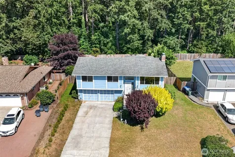 15305 19th Avenue Ct E Tacoma WA 98445