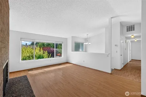 15305 19th Avenue Ct E Tacoma WA 98445