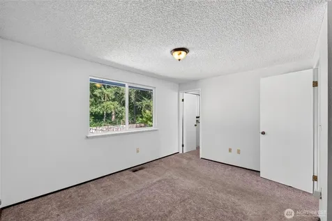 15305 19th Avenue Ct E Tacoma WA 98445