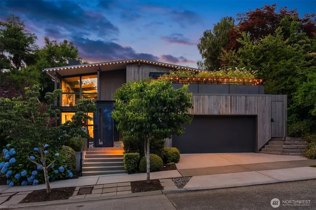 3908 NE 38th Street Seattle WA 98105