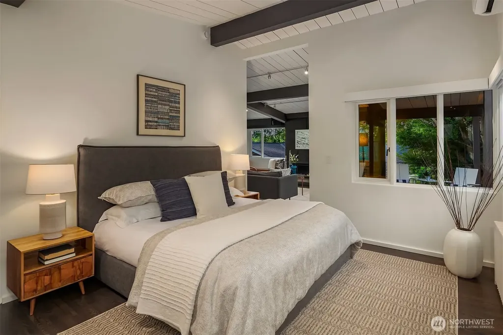 3908 NE 38th Street Seattle WA 98105