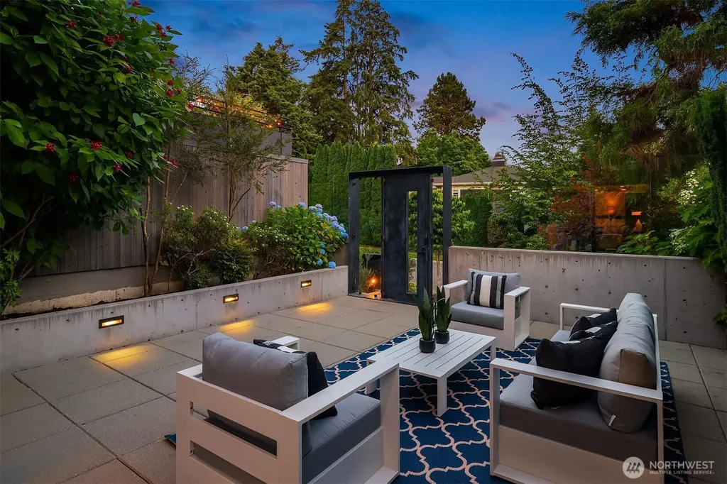 3908 NE 38th Street Seattle WA 98105