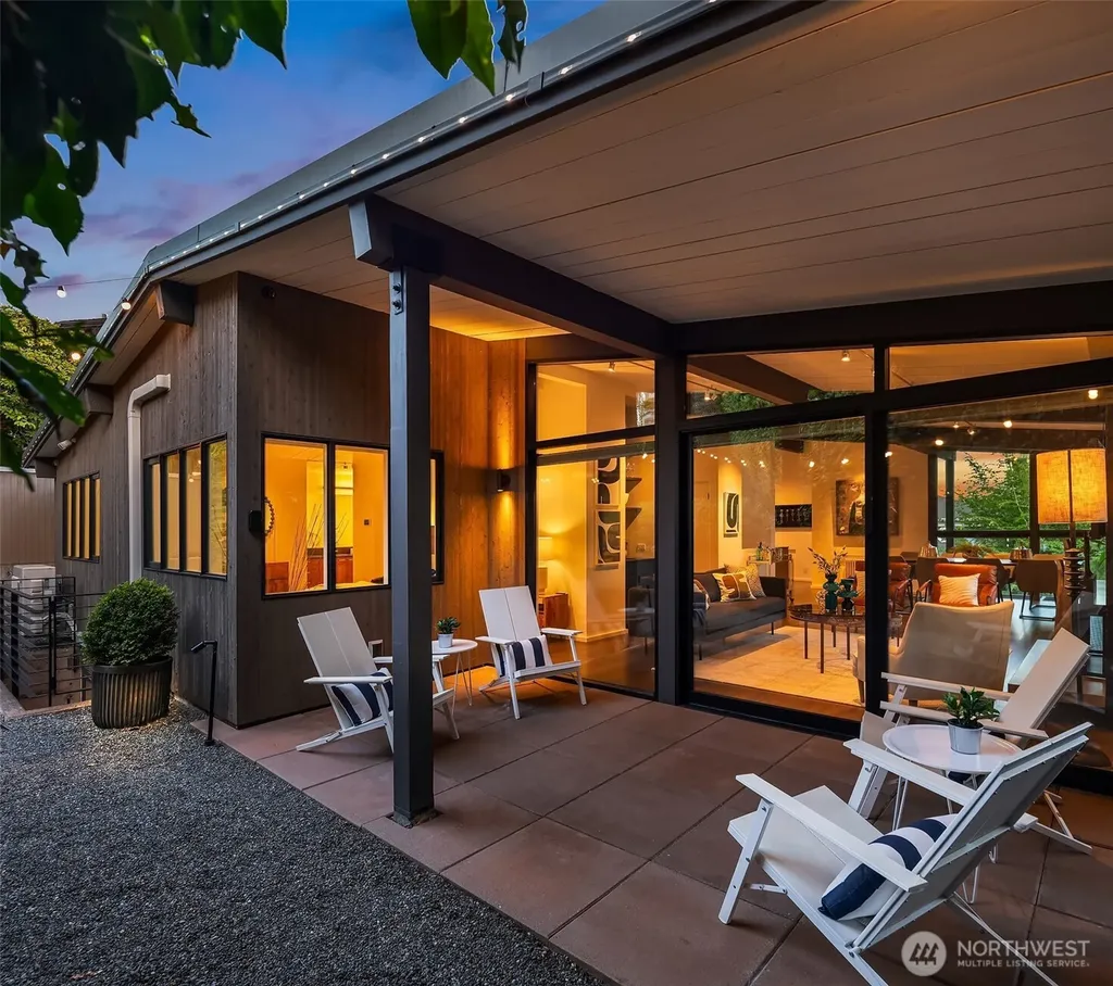 3908 NE 38th Street Seattle WA 98105