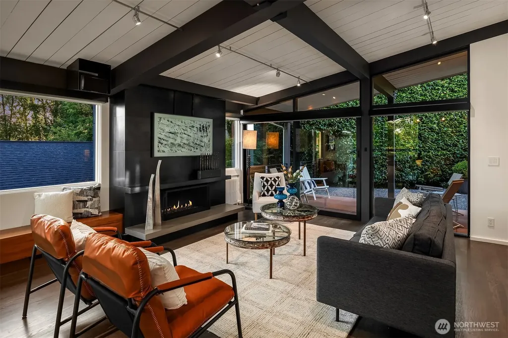 3908 NE 38th Street Seattle WA 98105