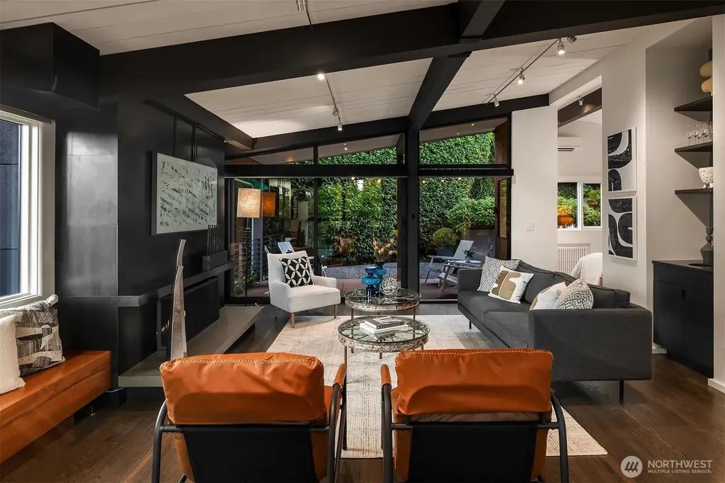 3908 NE 38th Street Seattle WA 98105