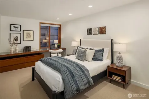 3908 NE 38th Street Seattle WA 98105