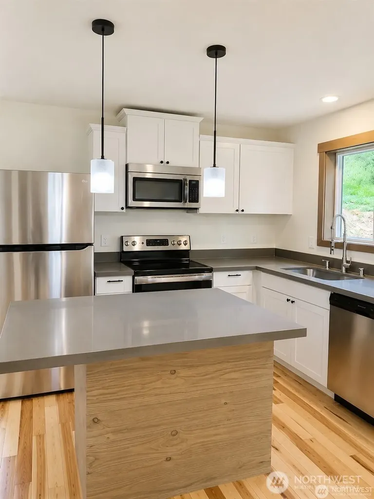 4338 Herring Street Langley WA 98260