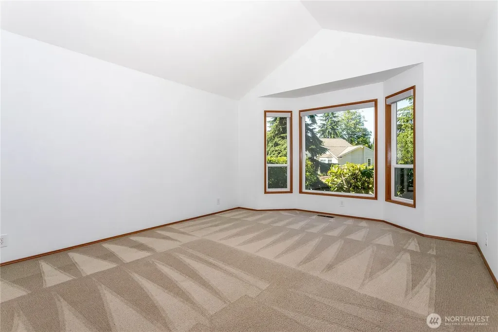 11547 SE 323rd Place Auburn WA 98092
