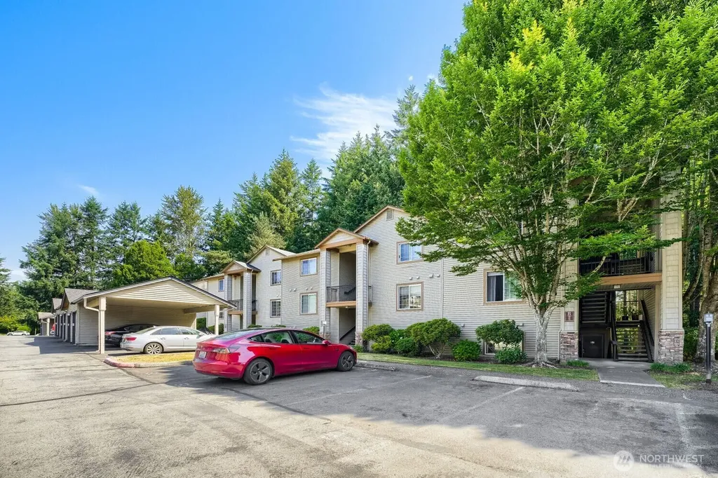 25025 SE Klahanie Boulevard Sammamish WA 98029