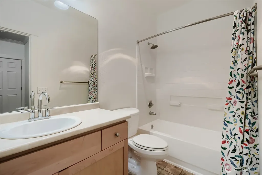 25025 SE Klahanie Boulevard Sammamish WA 98029