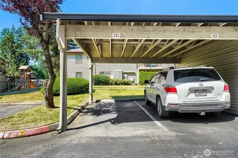 25025 SE Klahanie Boulevard Sammamish WA 98029