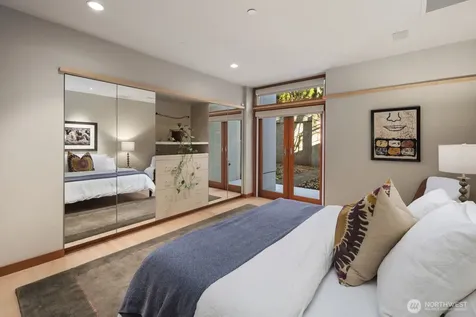 5505 Lake Washington Boulevard NE Kirkland WA 98033