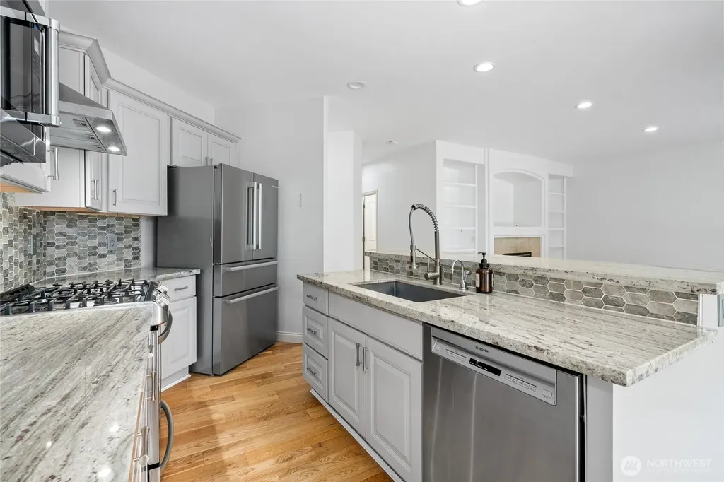 24312 E Main Drive Sammamish WA 98074