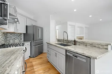 24312 E Main Drive Sammamish WA 98074