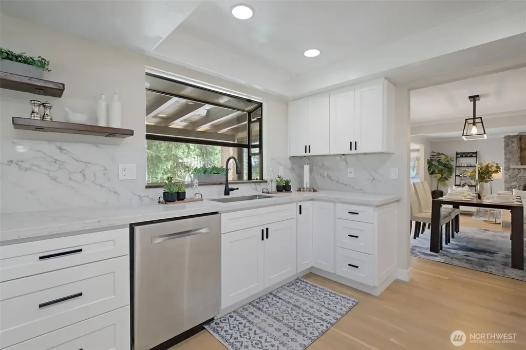 15442 SE 22nd Place Bellevue WA 98007