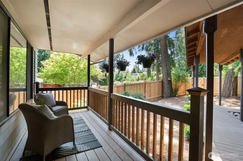 15442 SE 22nd Place Bellevue WA 98007