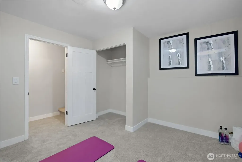 15442 SE 22nd Place Bellevue WA 98007