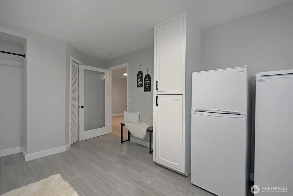 15442 SE 22nd Place Bellevue WA 98007