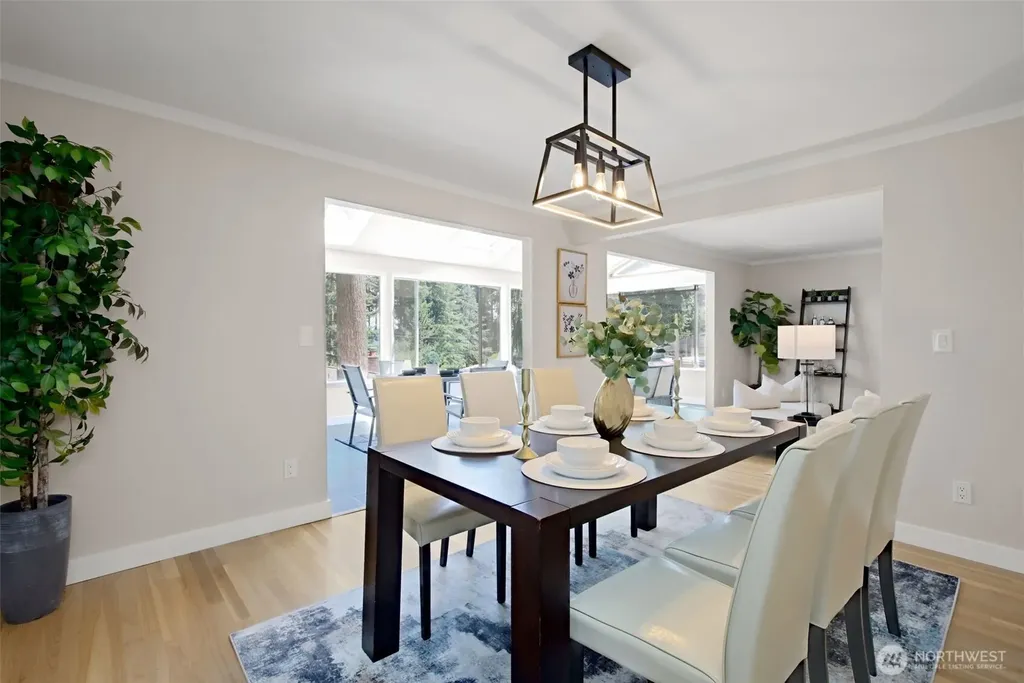 15442 SE 22nd Place Bellevue WA 98007