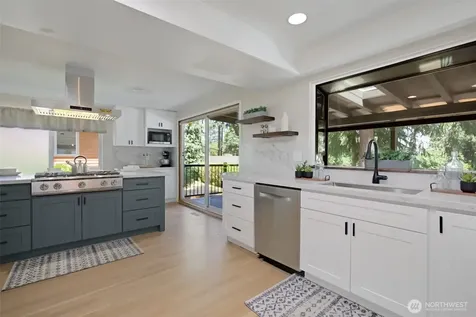 15442 SE 22nd Place Bellevue WA 98007