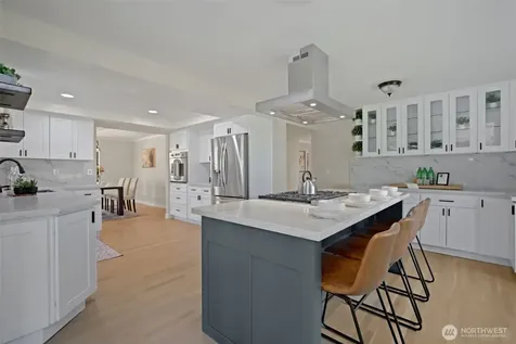 15442 SE 22nd Place Bellevue WA 98007