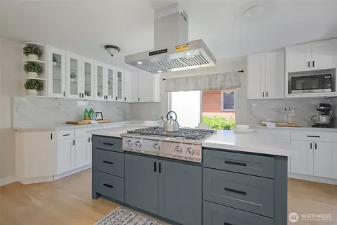 15442 SE 22nd Place Bellevue WA 98007