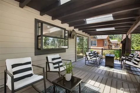 15442 SE 22nd Place Bellevue WA 98007