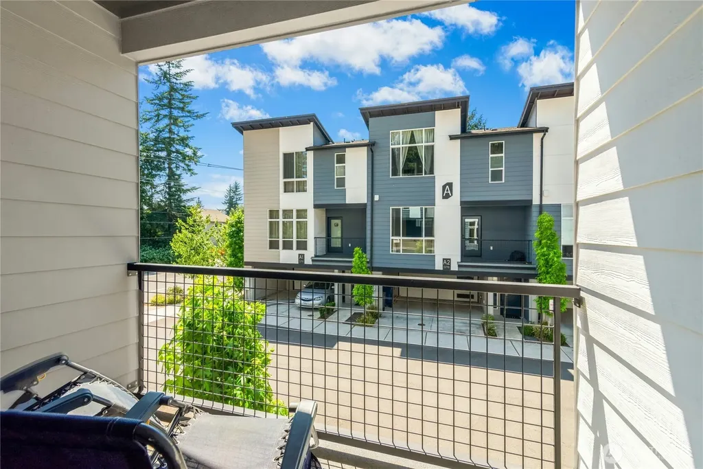 13710 Ash Way Everett WA 98204