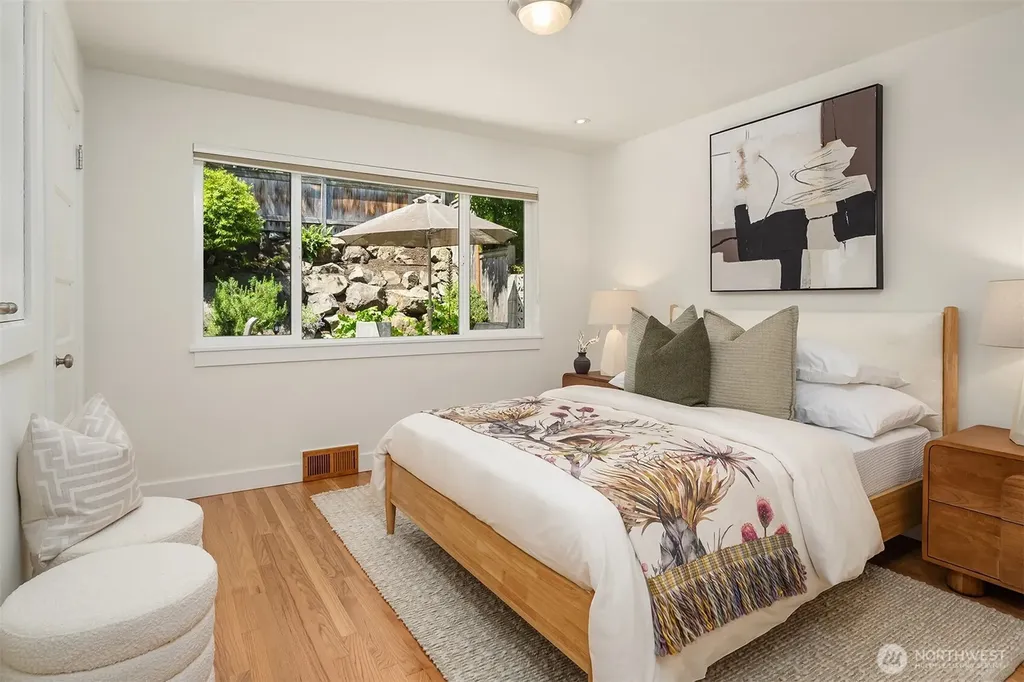 2600 W Howe Street Seattle WA 98199