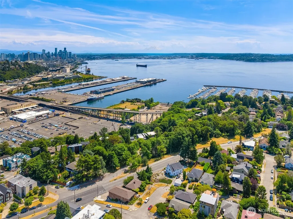 2600 W Howe Street Seattle WA 98199
