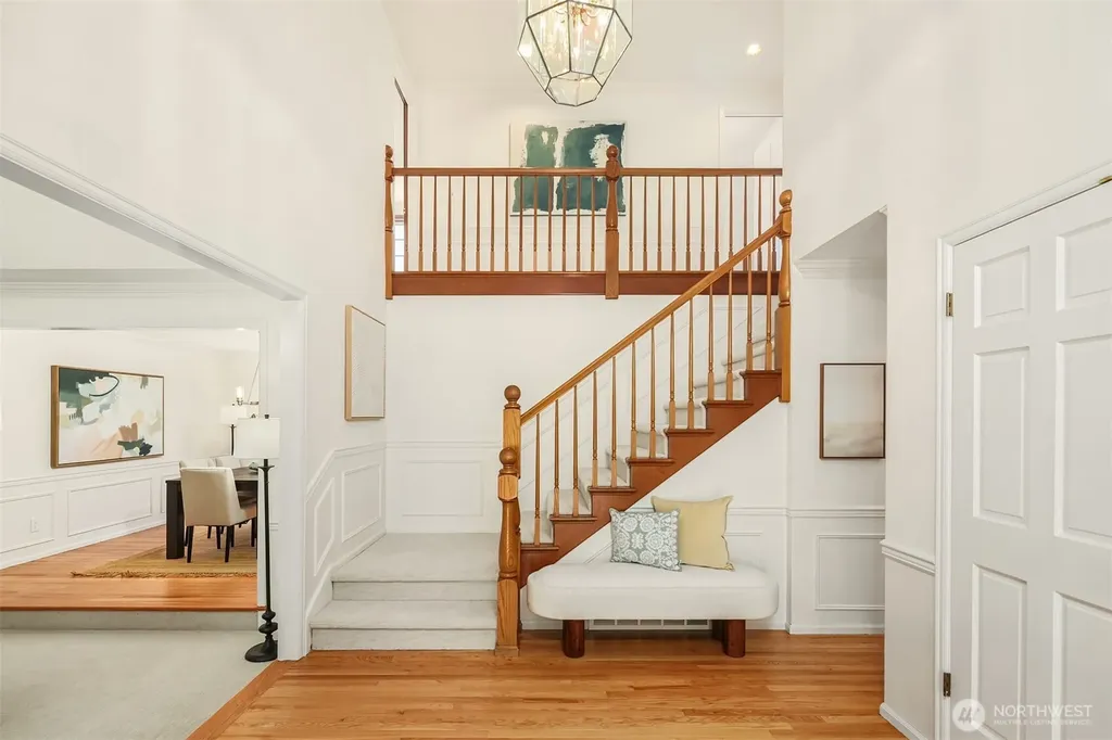 7670 80th Place SE Mercer Island WA 98040