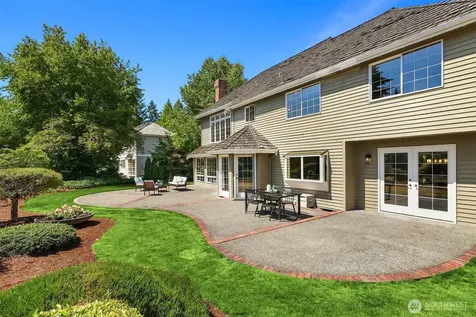 7670 80th Place SE Mercer Island WA 98040