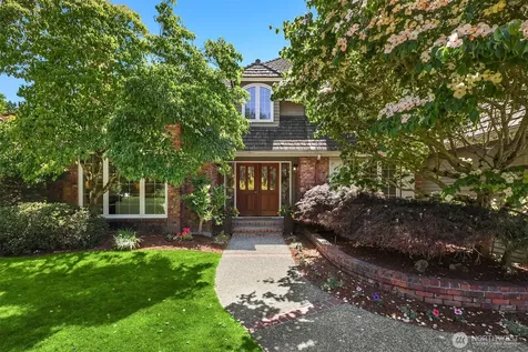 7670 80th Place SE Mercer Island WA 98040