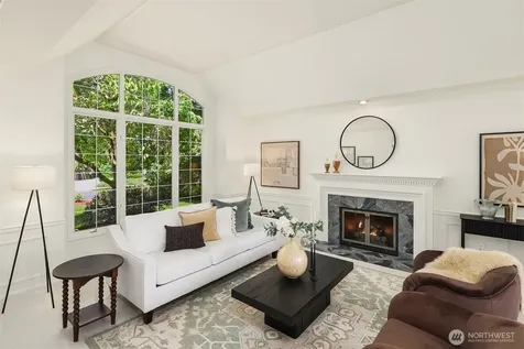 7670 80th Place SE Mercer Island WA 98040