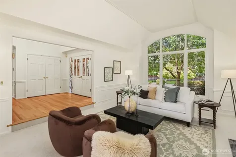 7670 80th Place SE Mercer Island WA 98040
