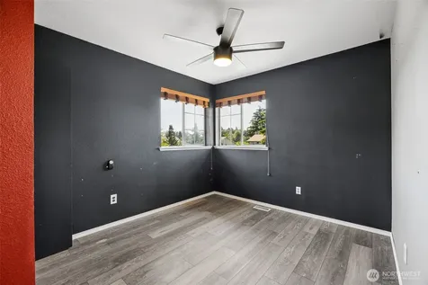 35012 13th Place SW Federal Way WA 98023