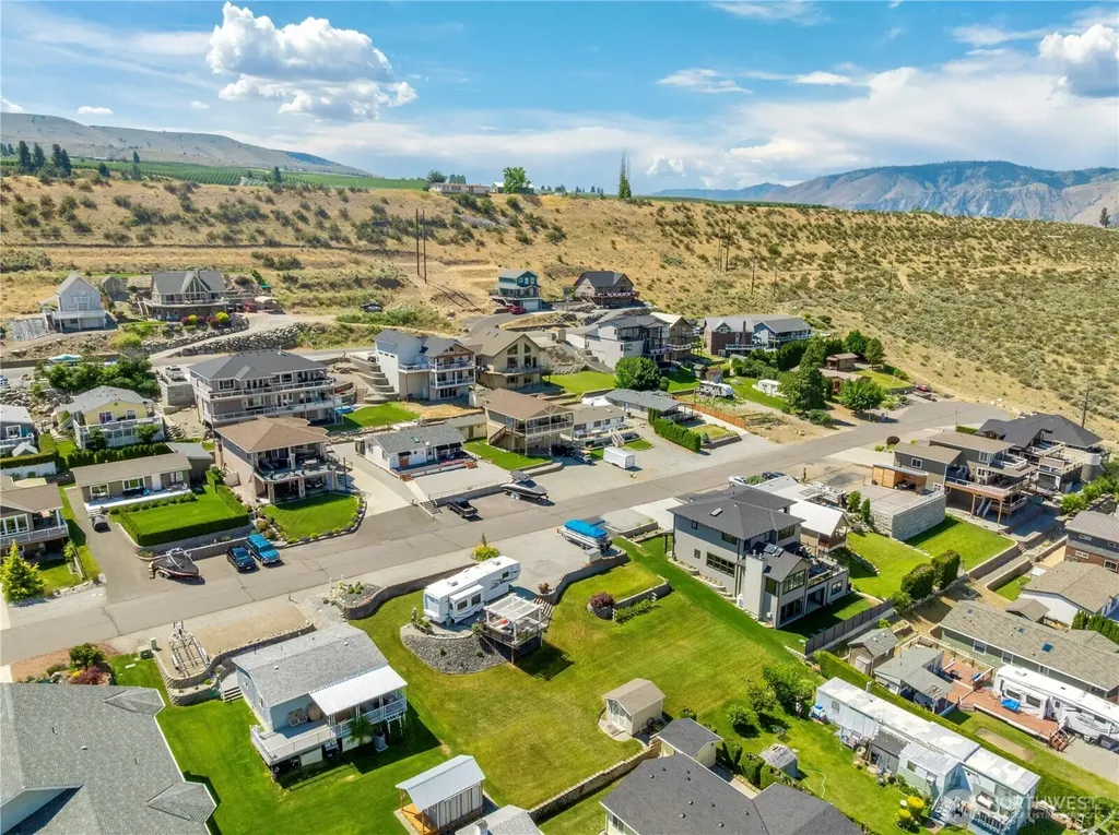 501 W Entiat Drive Orondo WA 98843