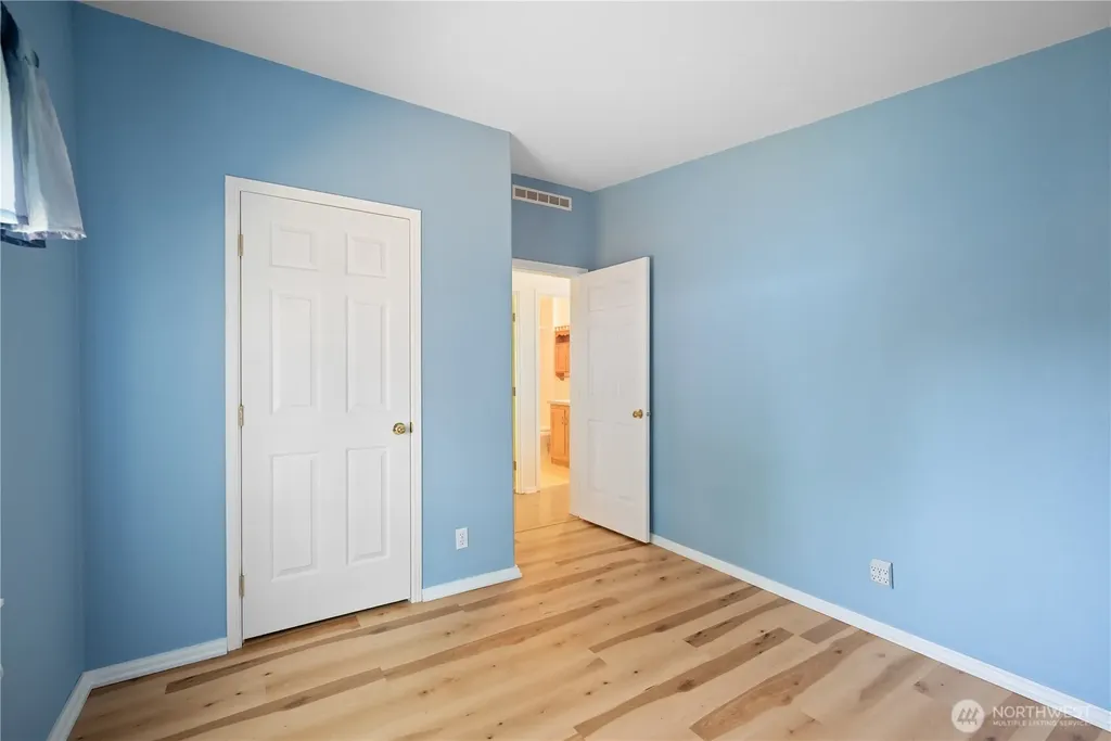 827 NE Woodard Avenue Castle Rock WA 98611